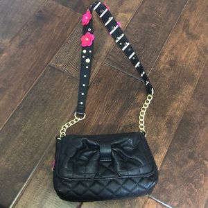 Cute Bow Flower Purse (NRVER USED)